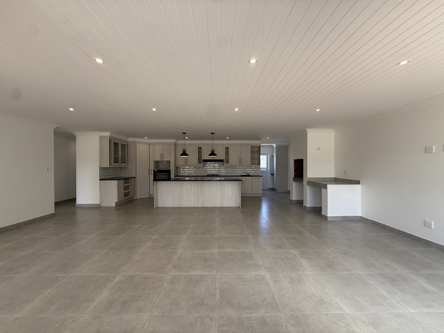 3 Bedroom Property for Sale in Stilbaai Wes Western Cape